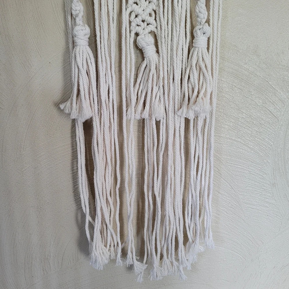Macrame Knit Wall Hanging Decoration Decor NEW in Packaging - Picture 4 of 7